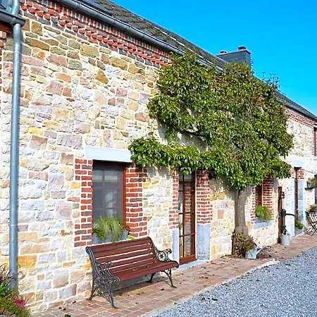 Aux Gaietes De La Sabotiere Bed & Breakfast 3*