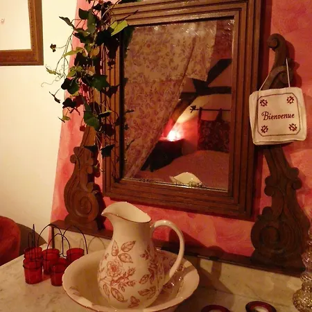 Aux Gaietes De La Sabotiere Bed & Breakfast