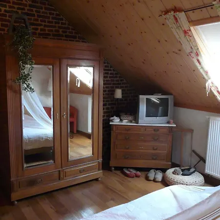 Aux Gaietes De La Sabotiere Bed & Breakfast